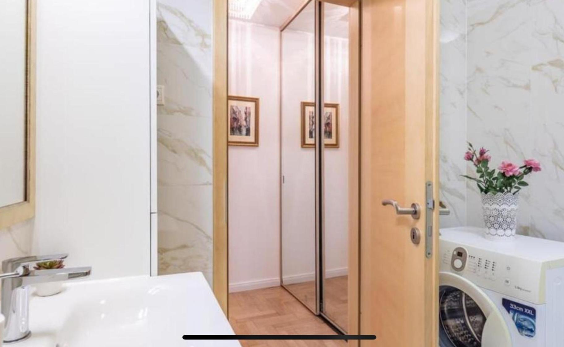 Buda Gem With Parking Apartament *